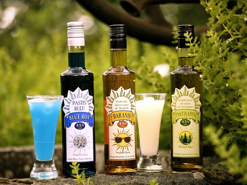 Apéritifs anisés Distillerie Paul Devoille